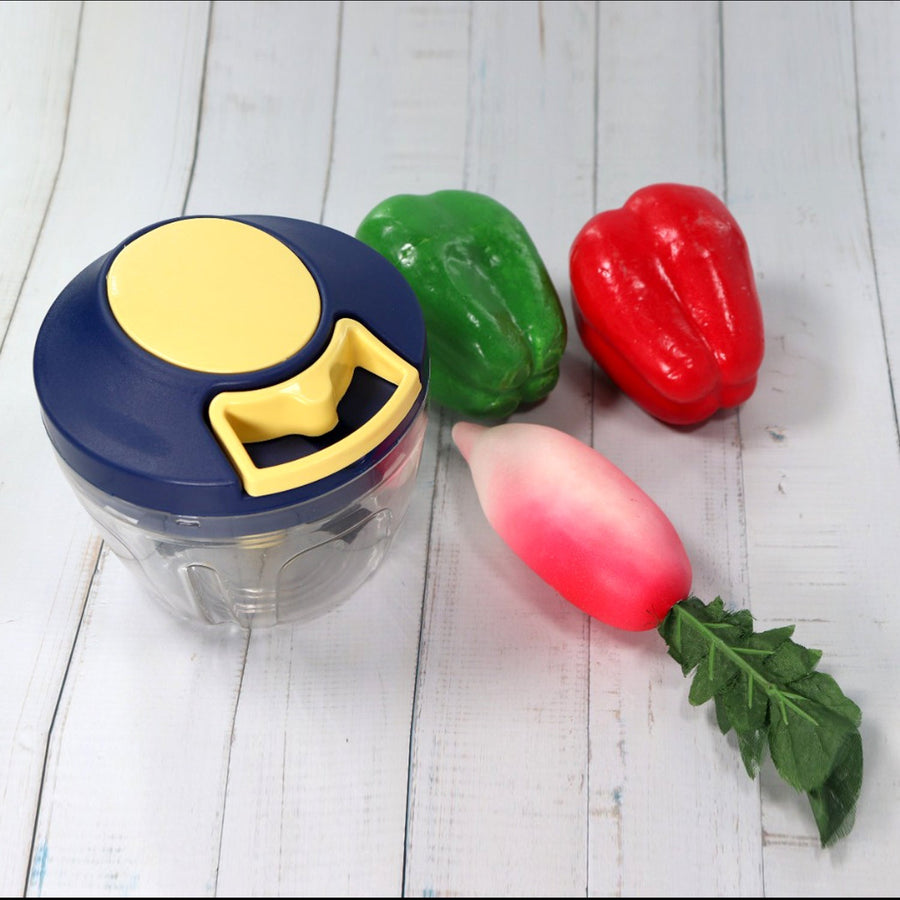 Chopper with Blades Chopping Vegetables and Fruits for (650ml)